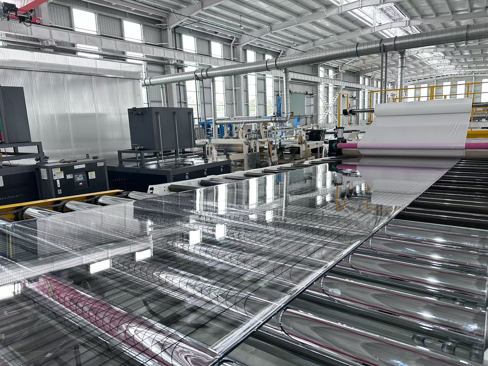 Jwell PC لوحة جوفاء / U على شكل / U آلة بثق اللوحة البلاستيكية آلة بثق اللوحة المجوفة