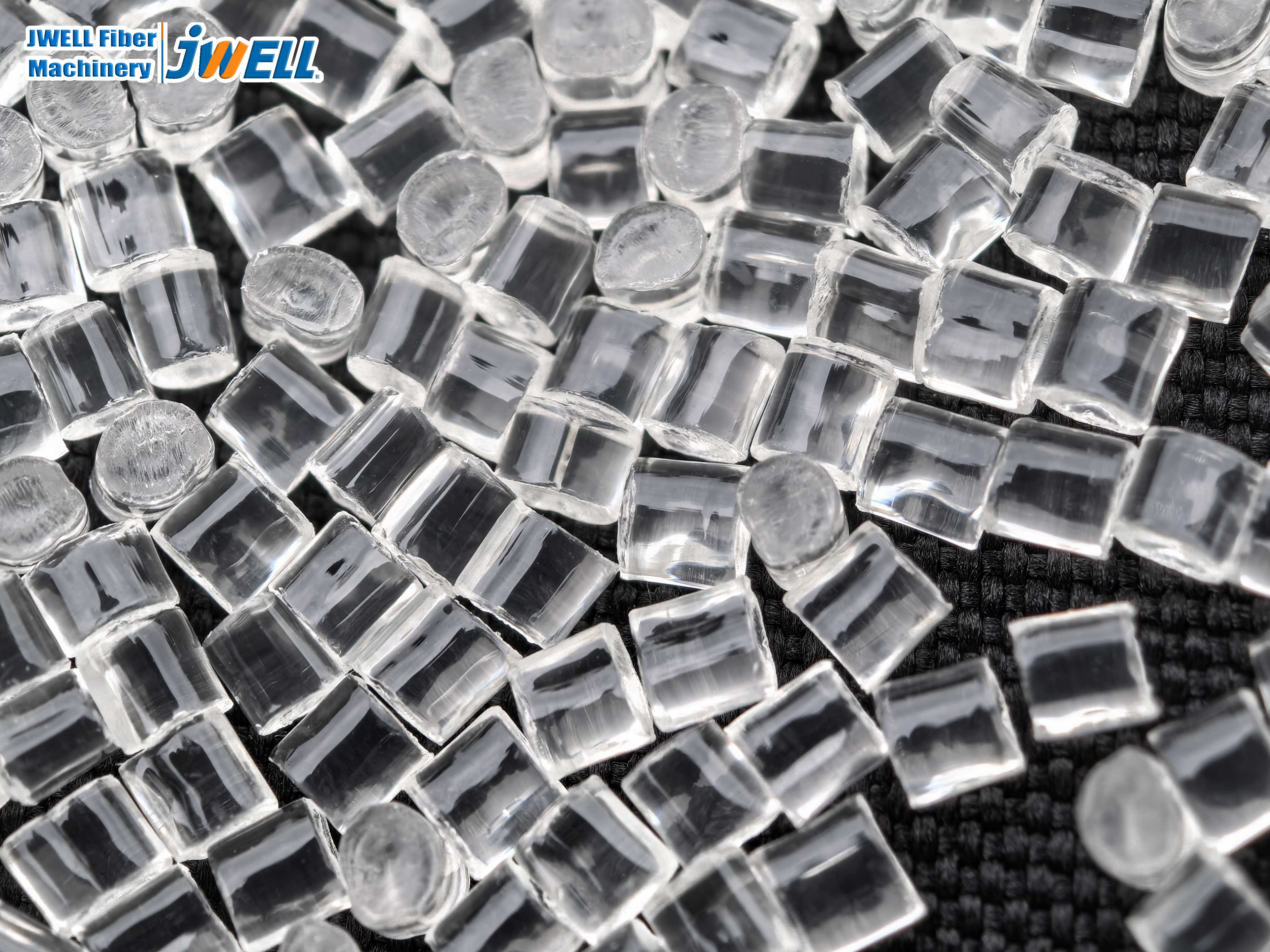 رقائق زجاجة PET المعاد تدويرها (ساطعة)