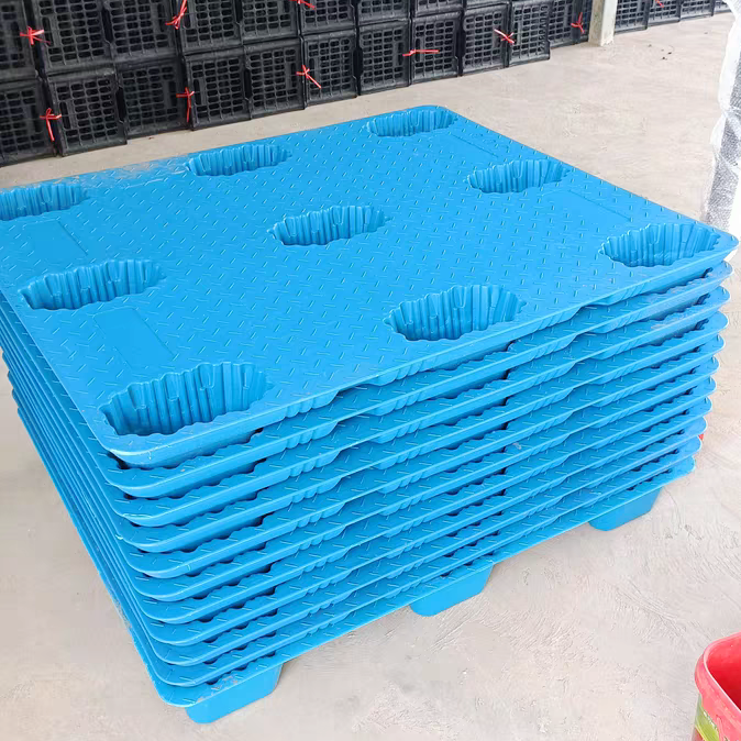 الزجاجات البلاستيكية والجرار ضربة صب القالب، جوفاء البلاستيك ضربة صب القالب