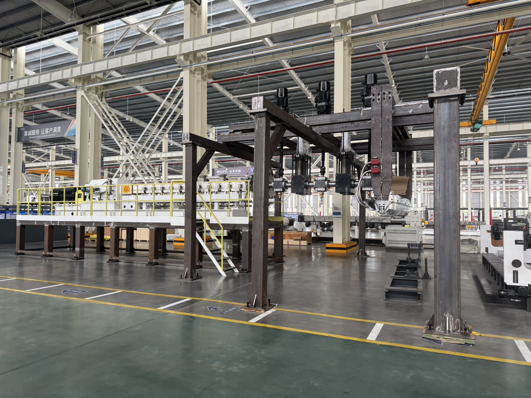 Jwell PVB / SGP خط إنتاج آلة بثق الأفلام الزجاجية ذات الطبقات البينية آلة بثق البلاستيك 