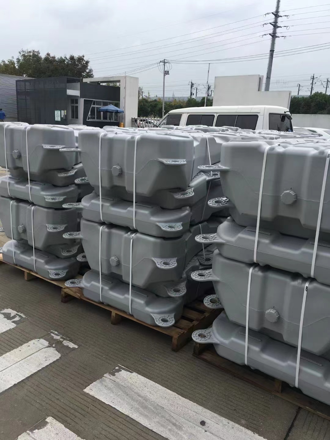 آلة نفخ القوالب Jwell 500L/1000L للمنصة العائمة الكهروضوئية/منصة الصاري/المنصة شبه الغاطسة 